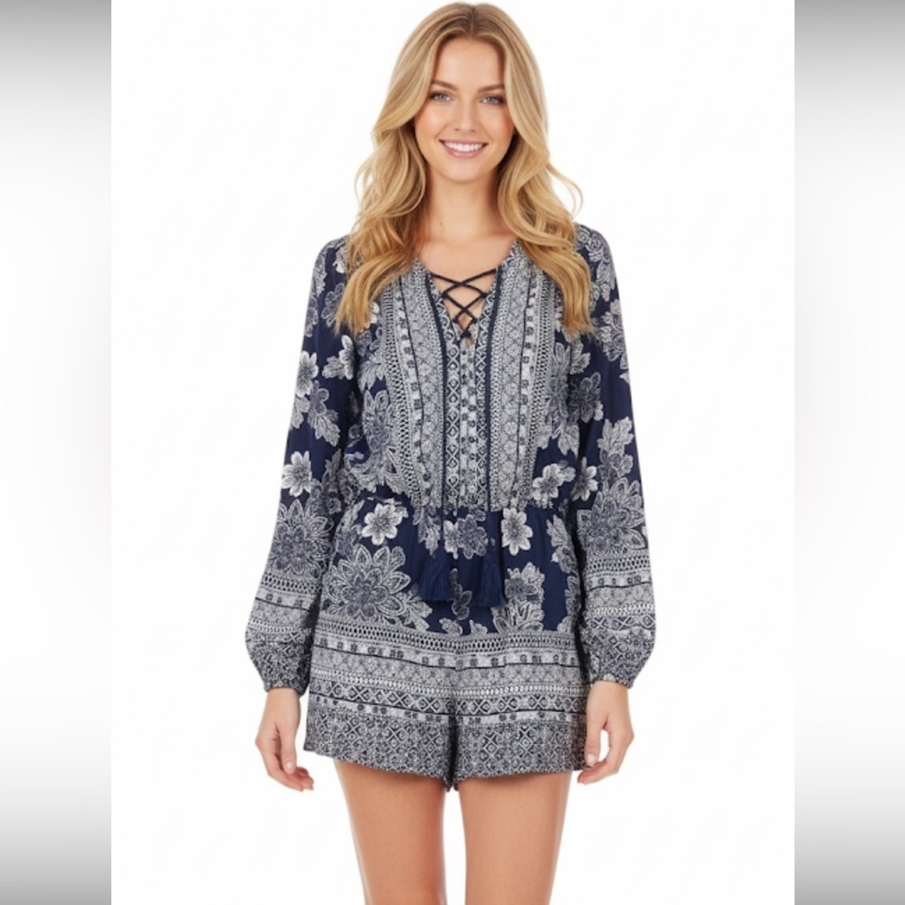 Lulu’s xsmall soft floral tassel lace up romper